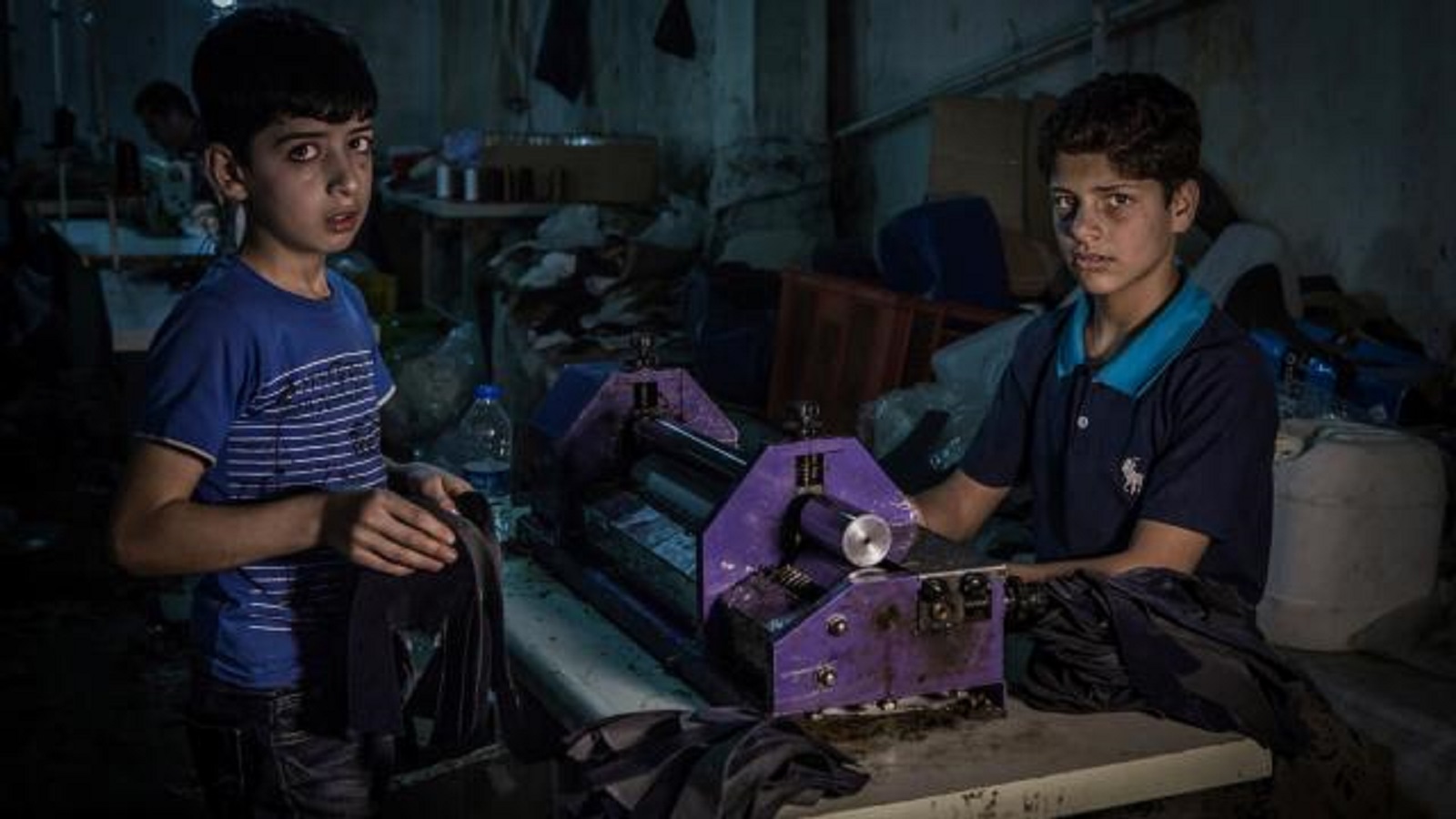 يعمل الأطفال اللاجئون في صناعة منتجات توزع في أوروبا