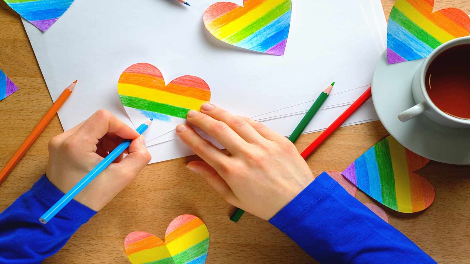 إدارة بايدن توسع نطاق الحماية للطلاب المثلييين