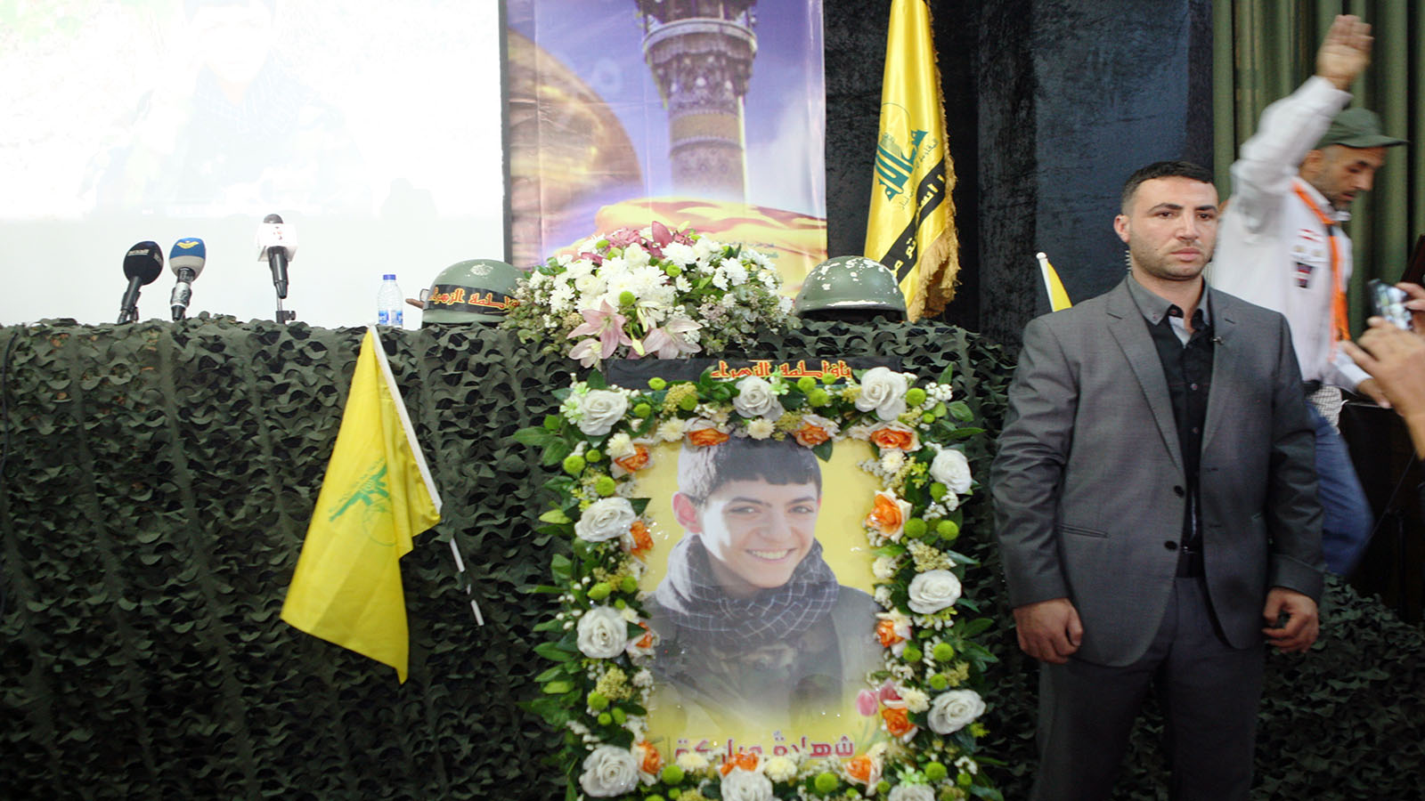 كيف برر حزب الله قتال هيثم.. القاصر ووحيد والديه؟