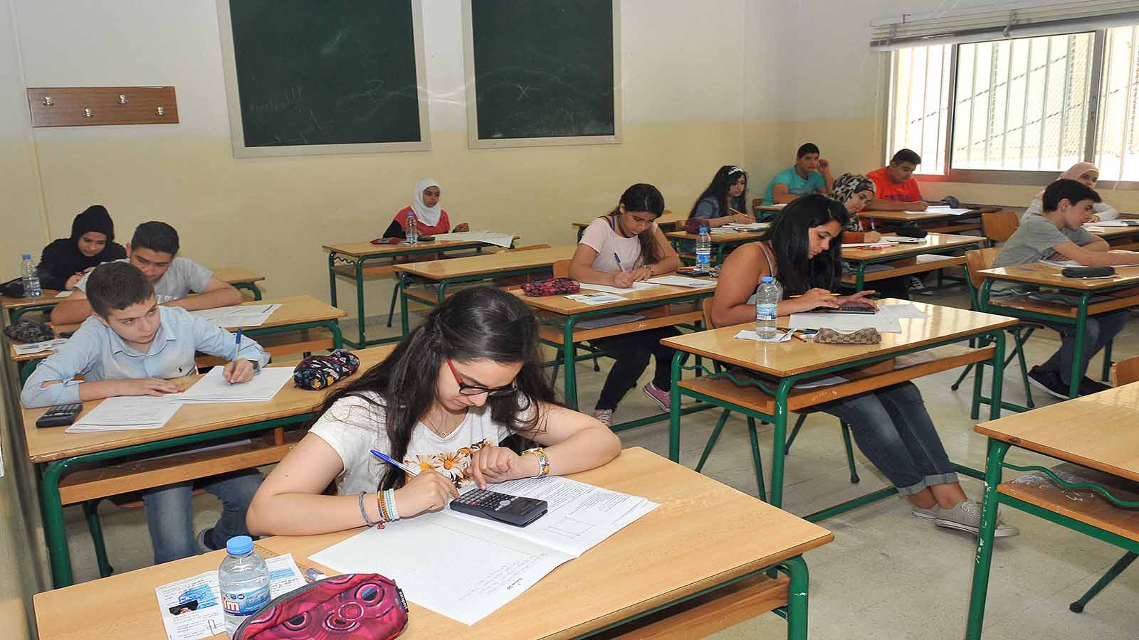 التلامذة الفلسطينيون يفكّرون في ما بعد الامتحانات