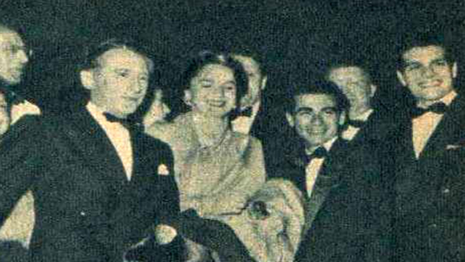مع جان كوكتو وعمر الشريف عند عرض "صراع في الوادي" في مهرجان كان 1954.