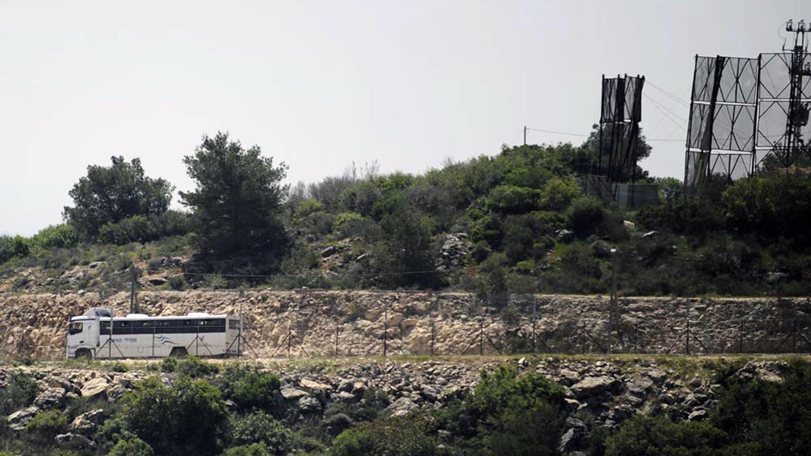 إسرائيل مُستفزة من "مراكز مراقبة" حزب الله