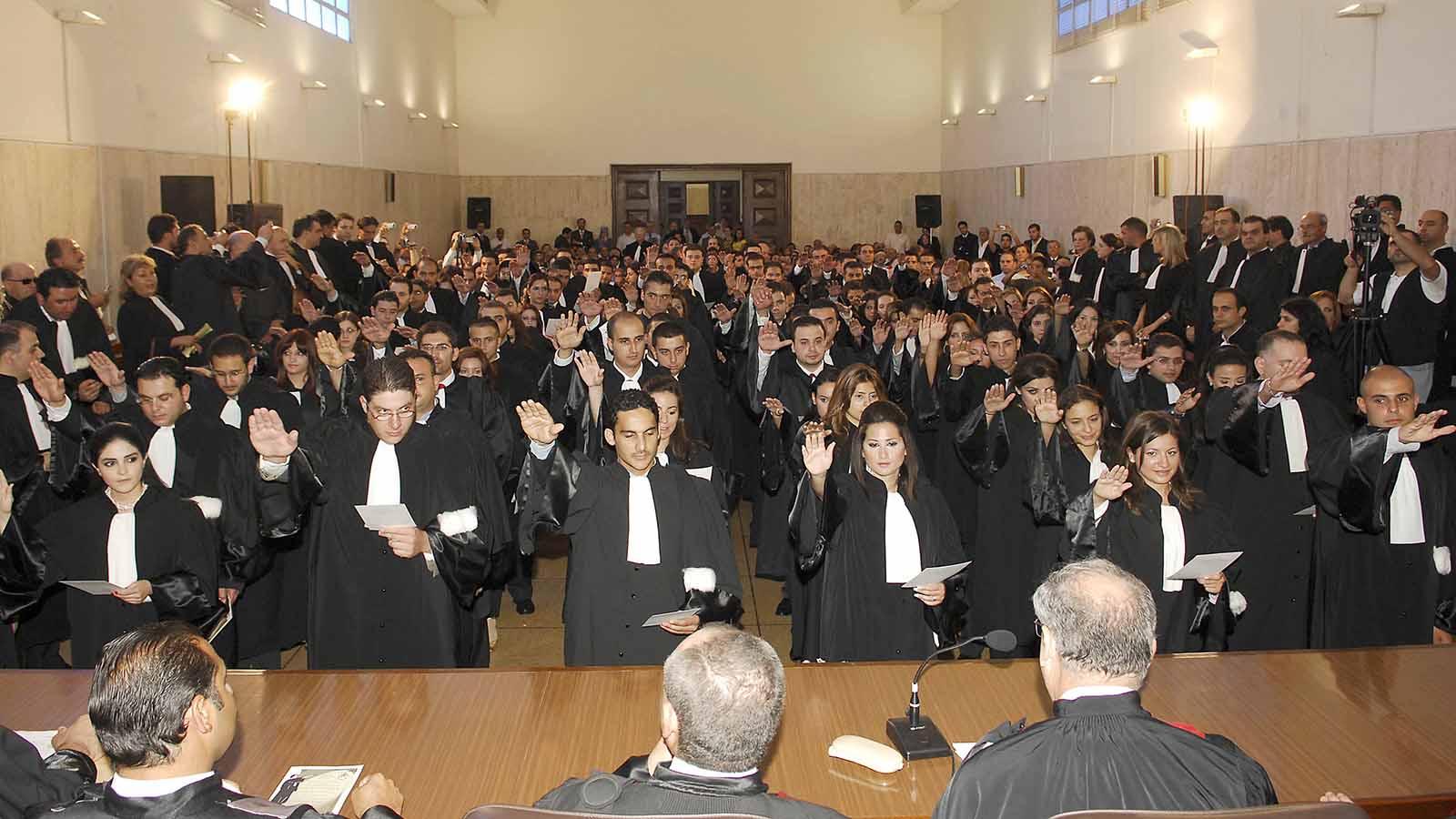 راسبون في امتحان "نقابة المحامين": النتائج غير شفافة