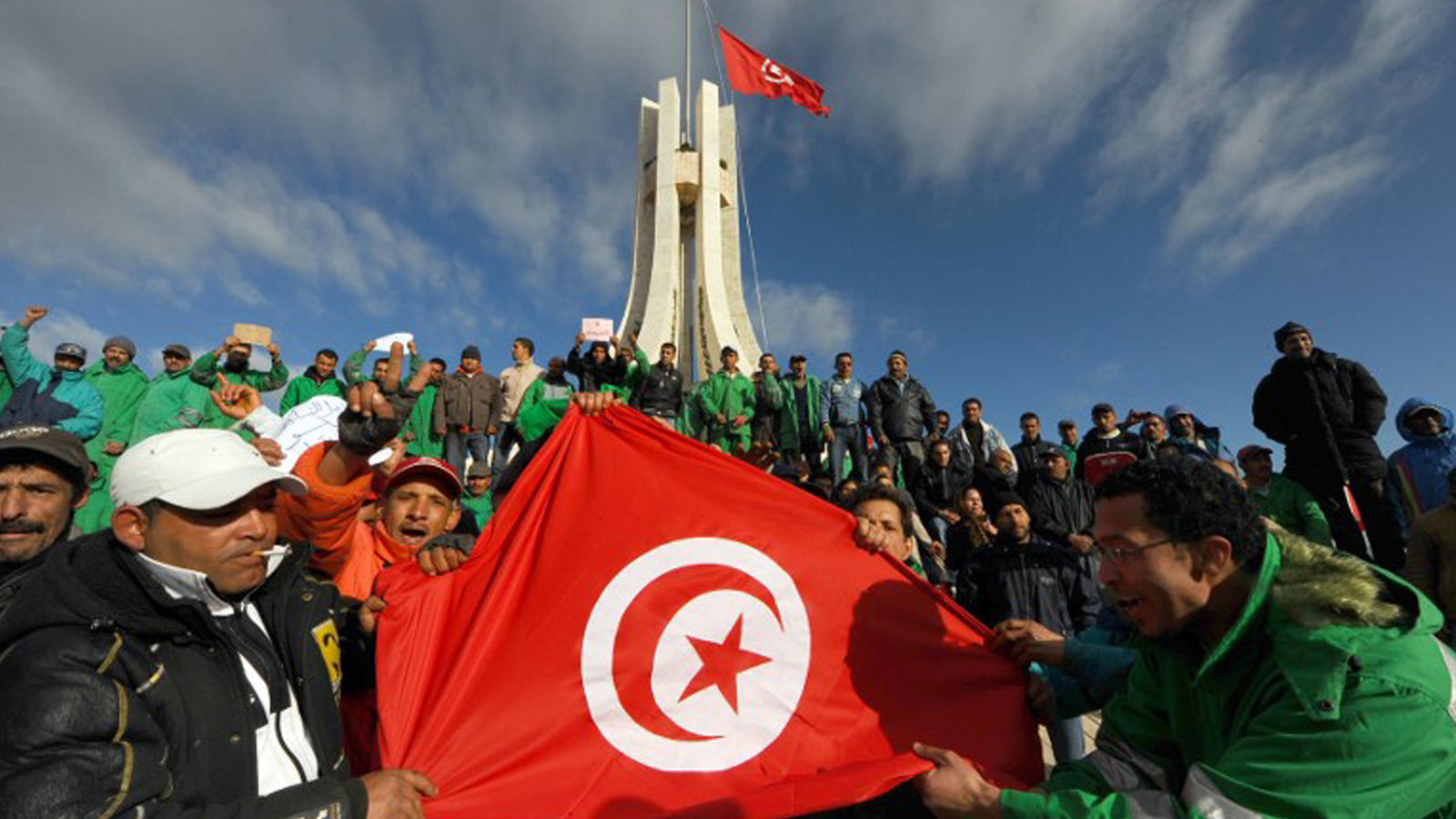 الصحافة التونسية: تحسن و"لوبيات مال"