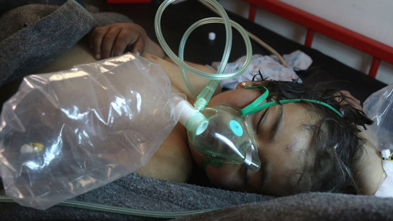 إسرائيل تنتهز مجزرة الكيماوي:صدمة وتعاطف..ونداء للتحرك