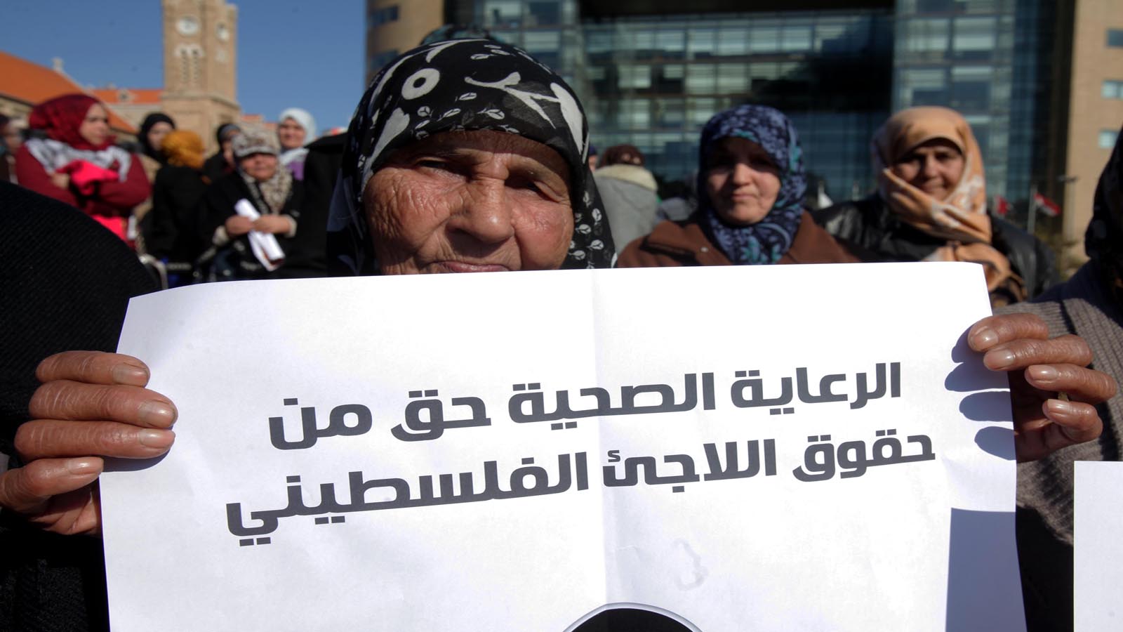 من يريد معرفة أحوال الفلسطينيين في لبنان؟ إلى الأسوأ