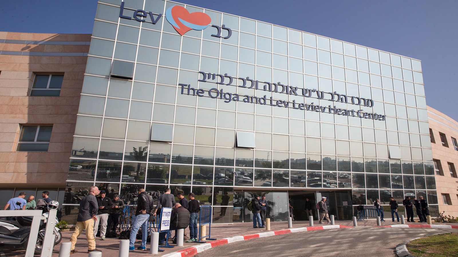 تحقيق اسرائيلي:خليجيون يطبّعون من بوابة العلاج الطبي