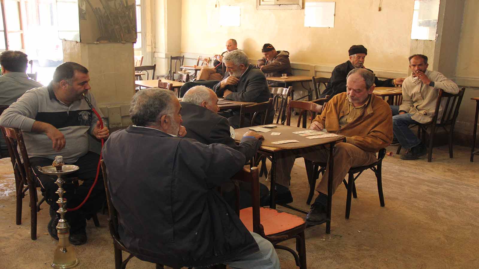 مقاهي طرابلس القديمة (عامر عثمان)