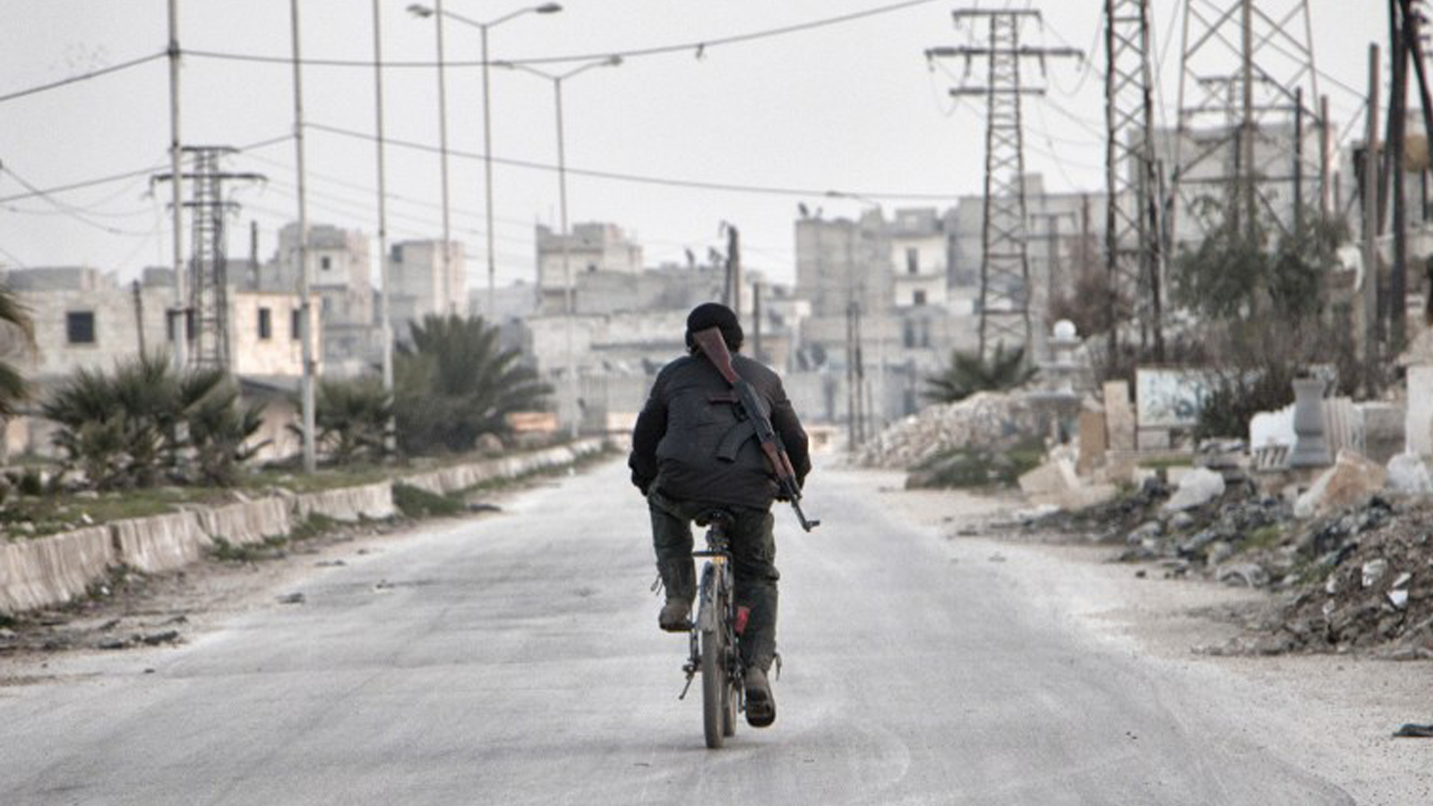 الغوطة الشرقية: "الأنصار" يخطف المدنيين..والمجلس العسكري يتنكر للقضاء الموحد