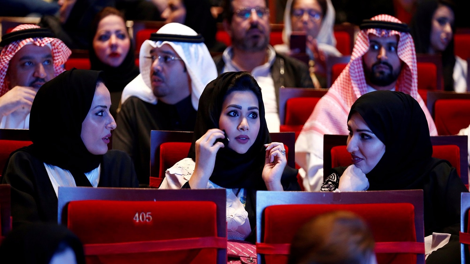 دور السينما السعودية... هل تخترع حياة جديدة؟