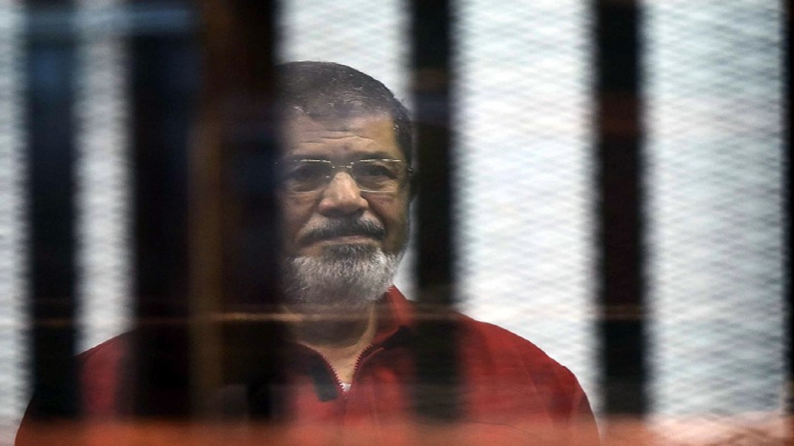 محاكمة مرسي أُرجئت.. والمرزوقي يحذر من إعدامه