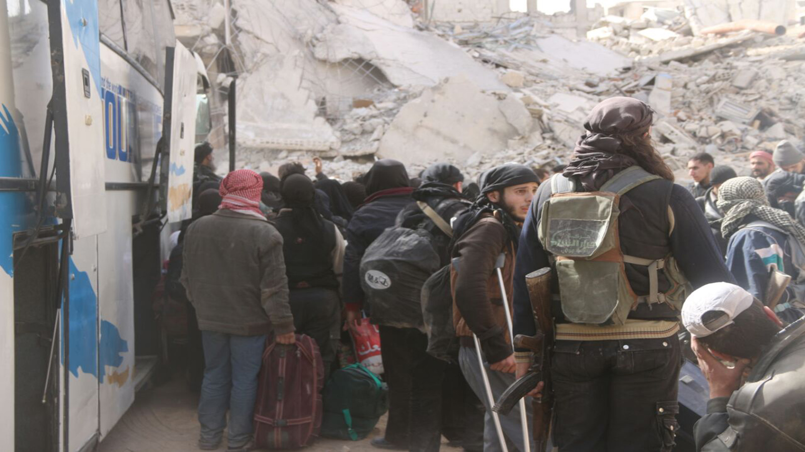 "الأحرار"من حرستا إلى إدلب..والقطاع الأوسط ينتظر"المفاوضات"