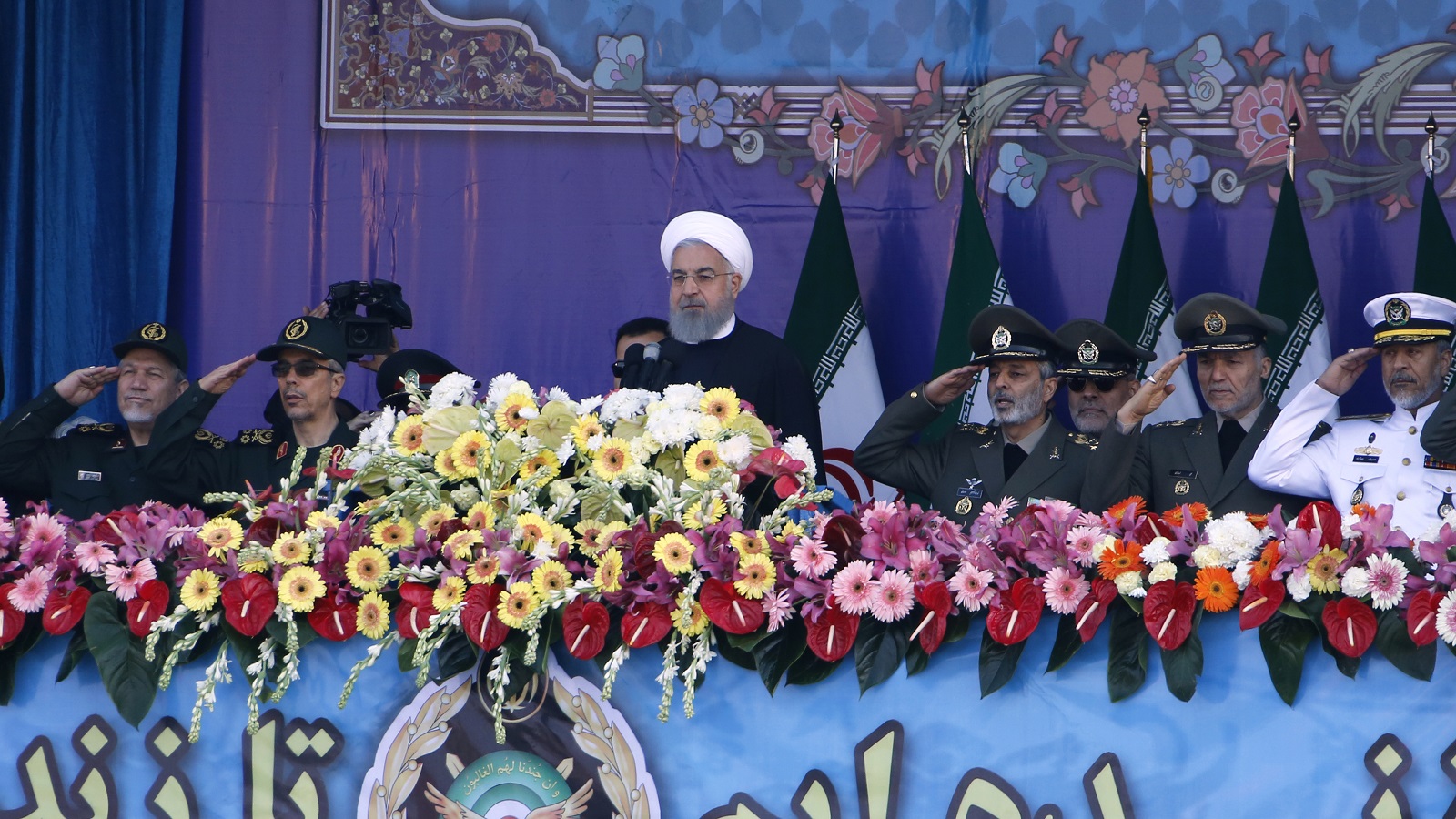 روحاني يهدد ترامب بـ"عواقب وخيمة"