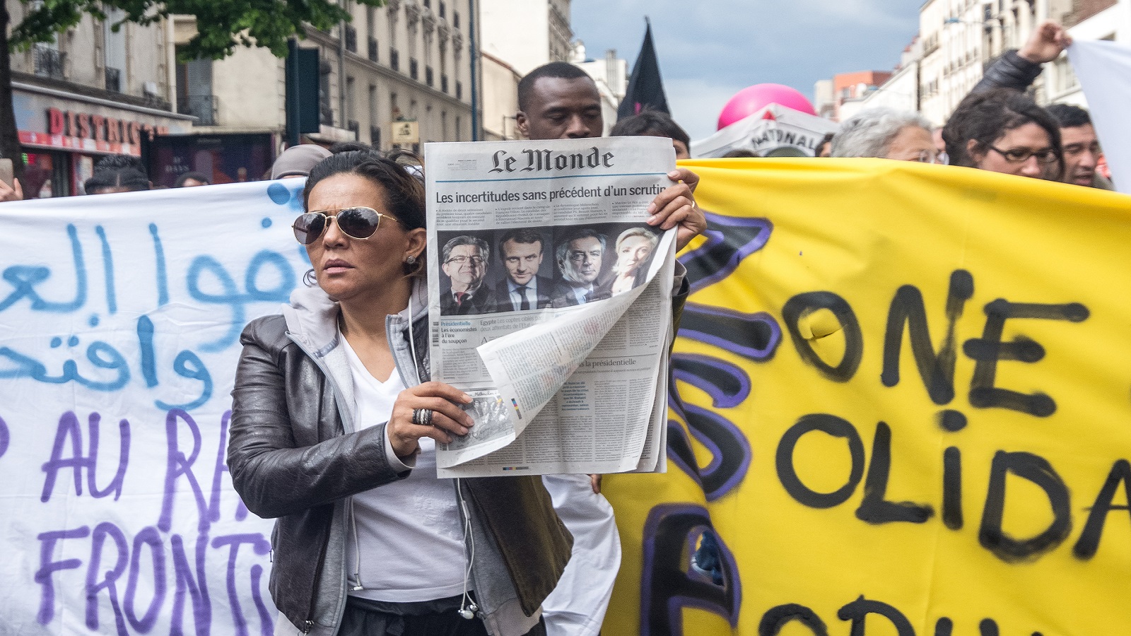 فرنسا: الإعلام ينتخب فيون.. و"داعش" يقوّي لوبان