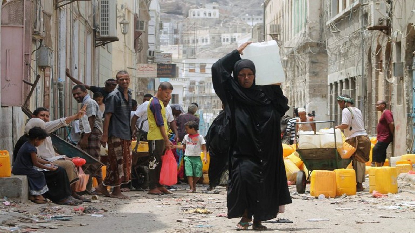 هدنة اليمن تهتز..و"المقاومة الشعبية" تتقدّم في تعز
