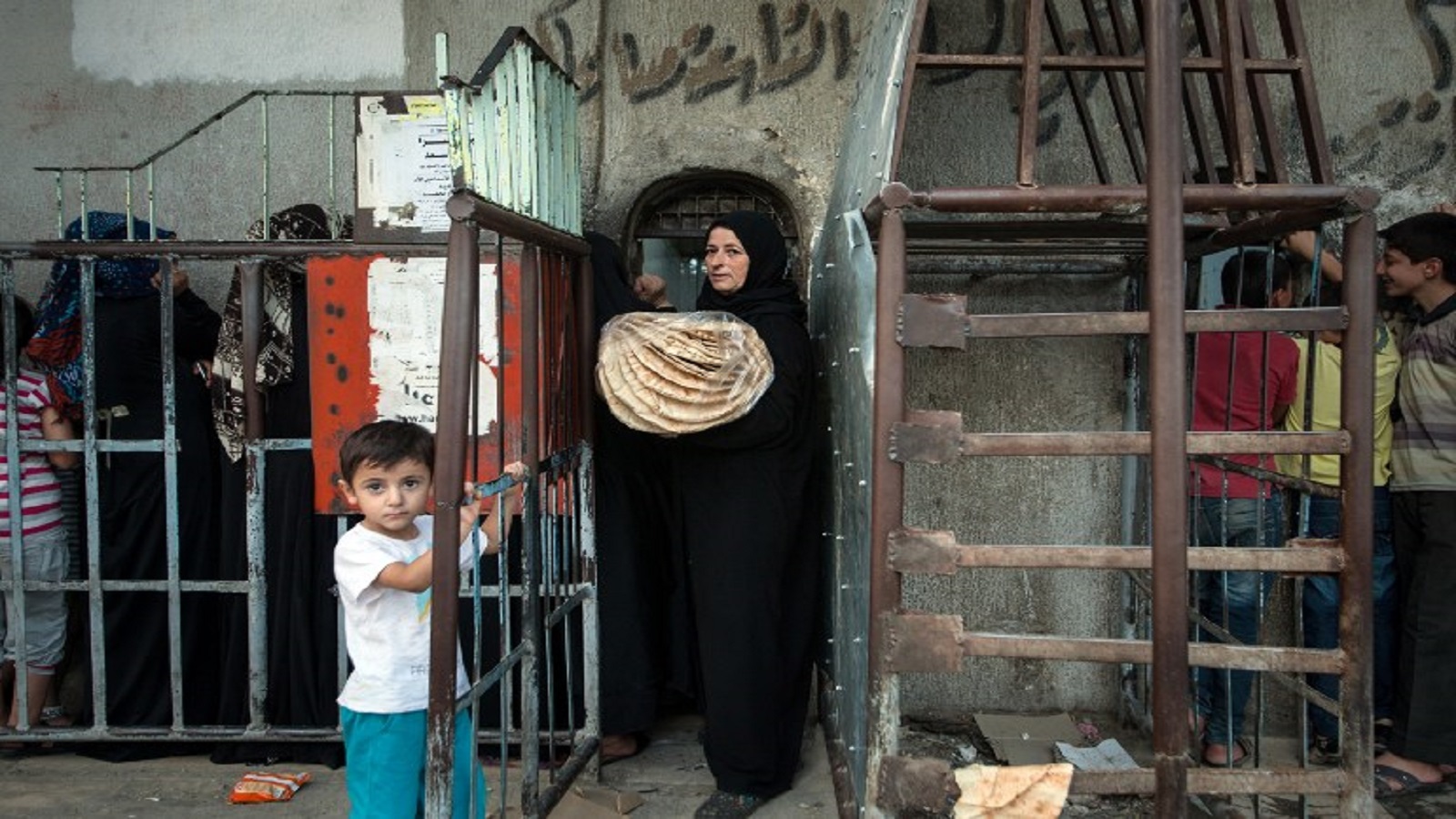 الرقة تحت حكم "داعش": المعاناة المعيشية تتفاقم