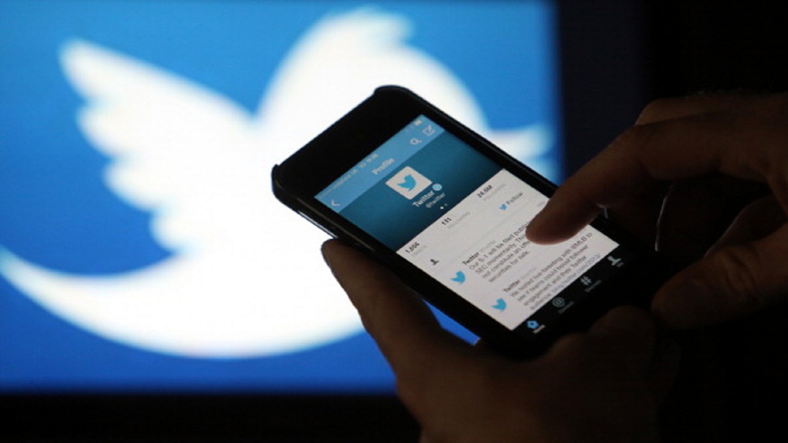 "تويتر" يُغضب بريطانيا: بيانات المستخدمين ممنوعة!