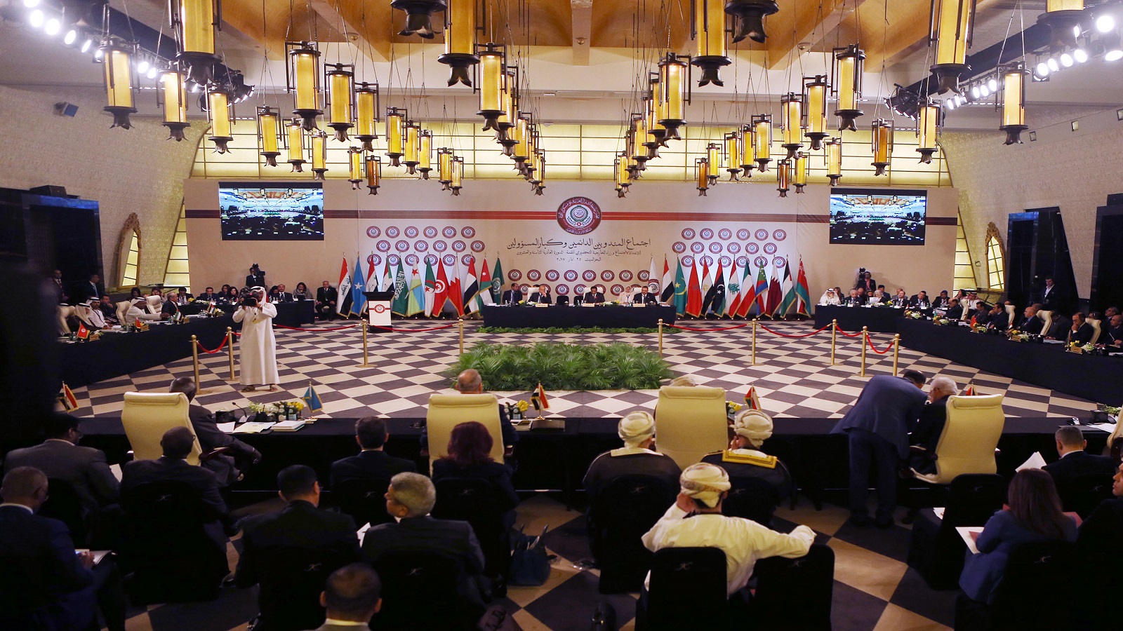 انطلاق الاجتماعات التمهيدية للقمة العربية في الأردن