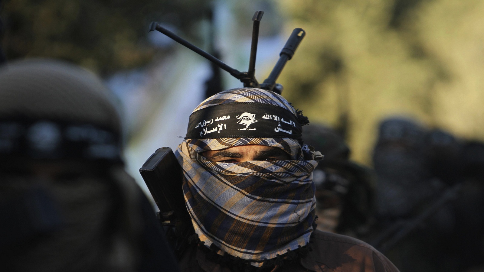 انهيار تحالفات الغوطة.. "جيش الإسلام" وحيداً