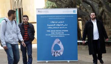 الرأي العام العربي والثورات: 59% يعتبرون "الربيع العربي" سلبيا
