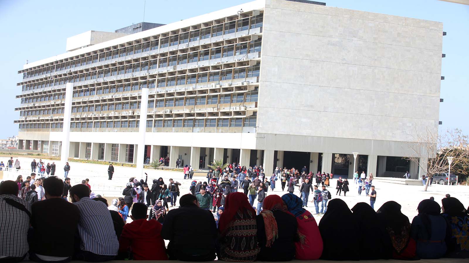 الجامعة اللبنانية: ممنوع التسجيل في اختصاصين