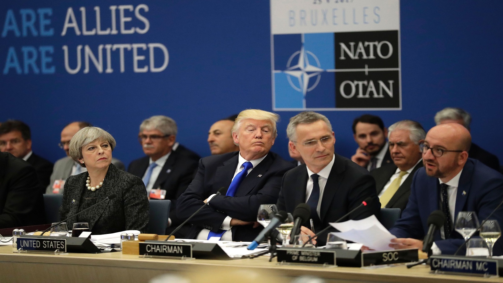 ترامب يوبّخ "الناتو"..ويهين الألمان
