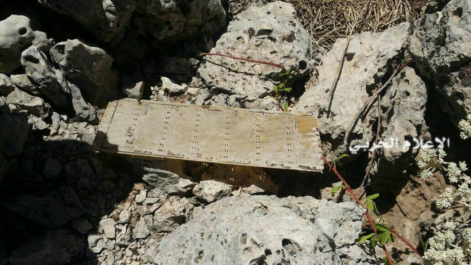 بالصور: جهاز تجسس إسرائيلي في جبل الباروك