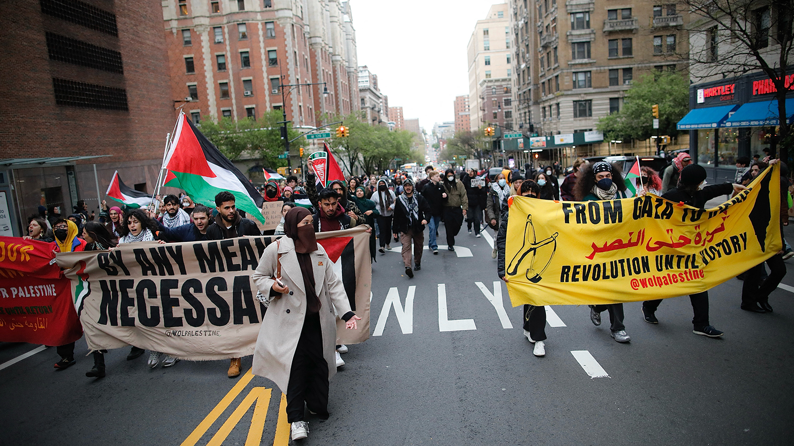 اعتقال نحو مئة متظاهر مؤيد لفلسطين..في جامعة كولومبيا-نيويورك