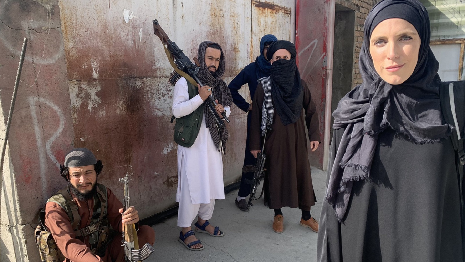 مراسلة CNN بالحجاب بعد تمدّد طالبان..إنّها لحظة الخذلان!