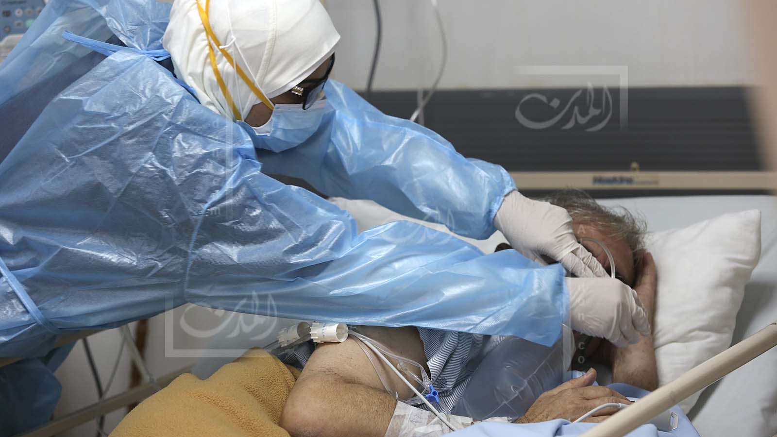 مستشفى الحريري امتلأ بمرضى كورونا: الموجة الجديدة تتصاعد