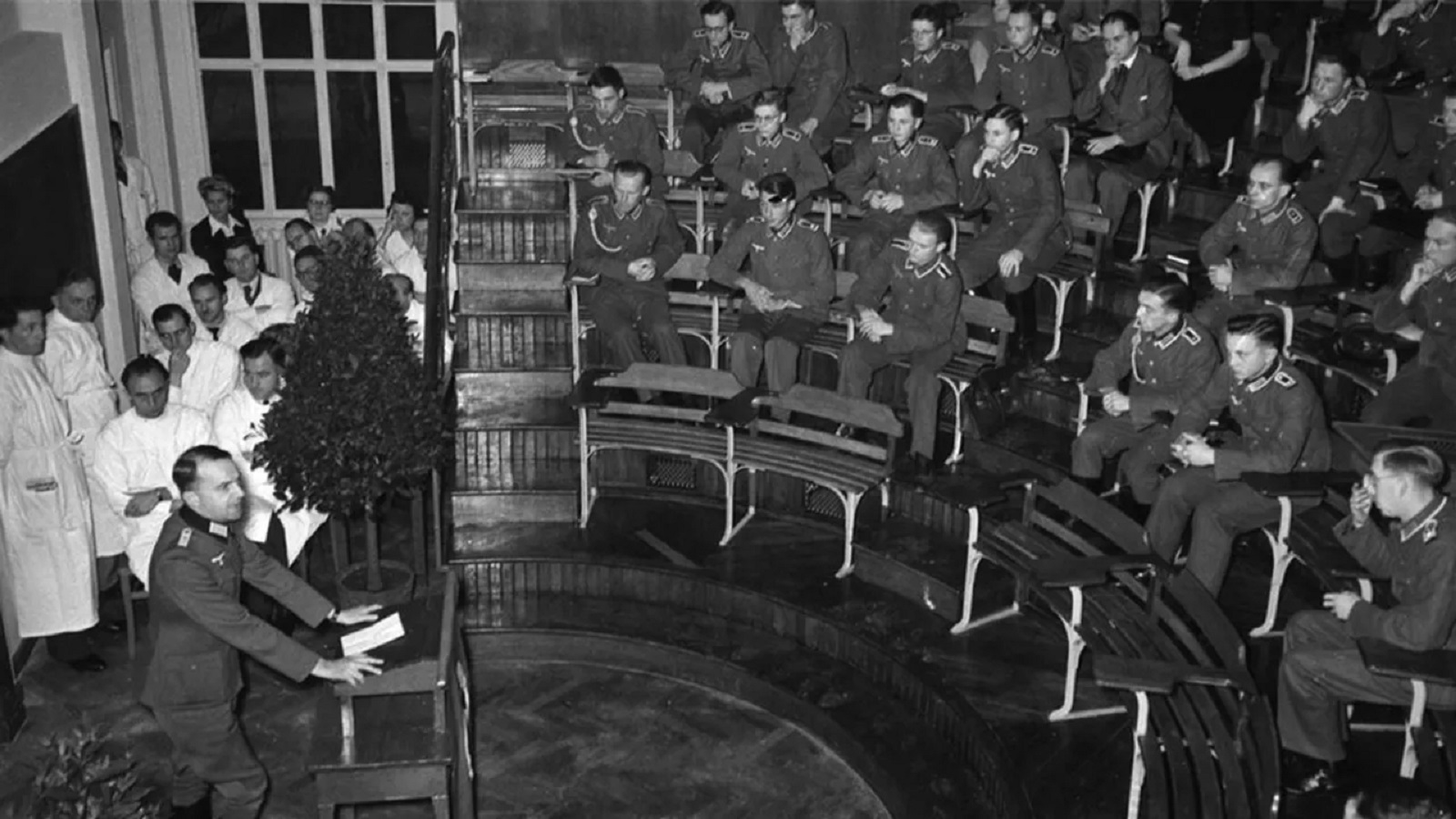 محاضرة افتتاحية في كلية الطب - جامعة ستراسبورغ 1941