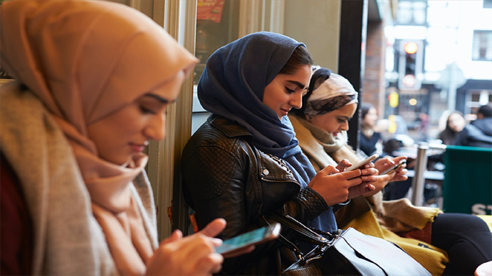 المحتوى العربي في الإنترنت: أي حلول للركاكة والتسطيح؟!