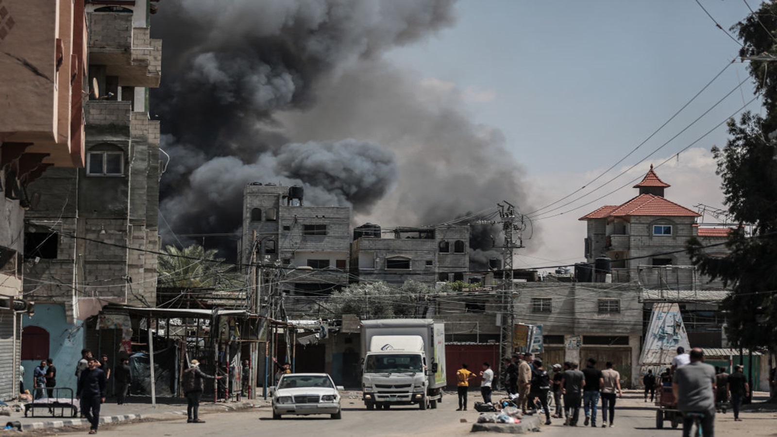 حكومة نتنياهو تقرر توسيع عملية رفح..ومقتل 4جنود بنيران "حماس"