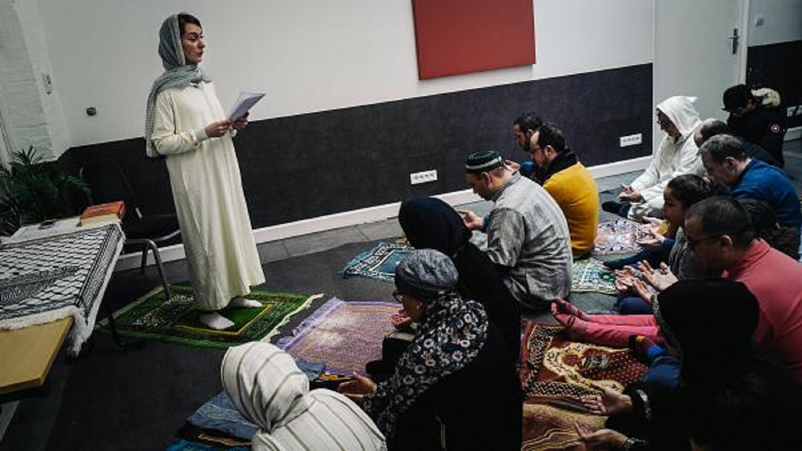 إمامة مسجد..فرنسا تحارب التمييز الجندري الاسلامي
