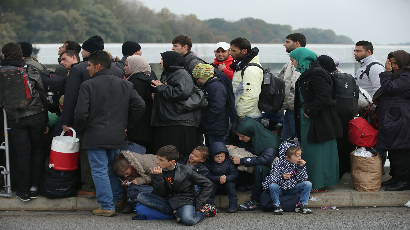 ألمانيا: تأجيل ترحيل السوريين..باستثناء موالي النظام
