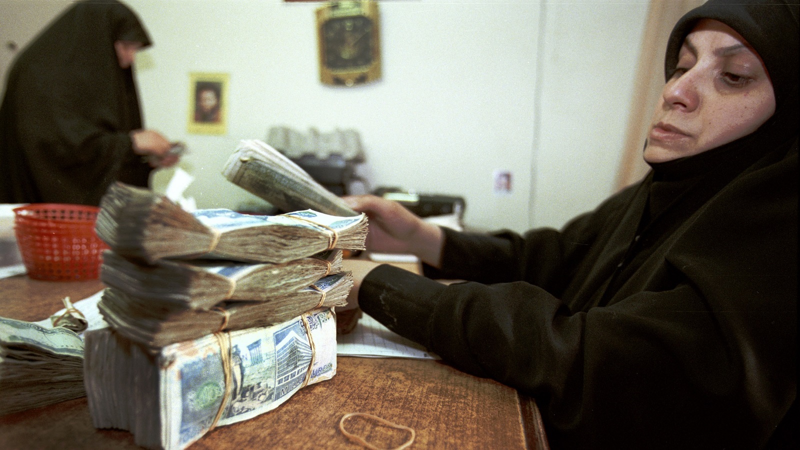 أزمة حزب الله المالية: خفض الموازنة لاستمرار آلة الحرب