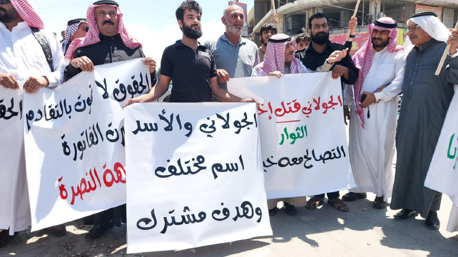 إدلب:تحرير الشام تعدم عشرات السجناء..لا أحد يطالب بهم