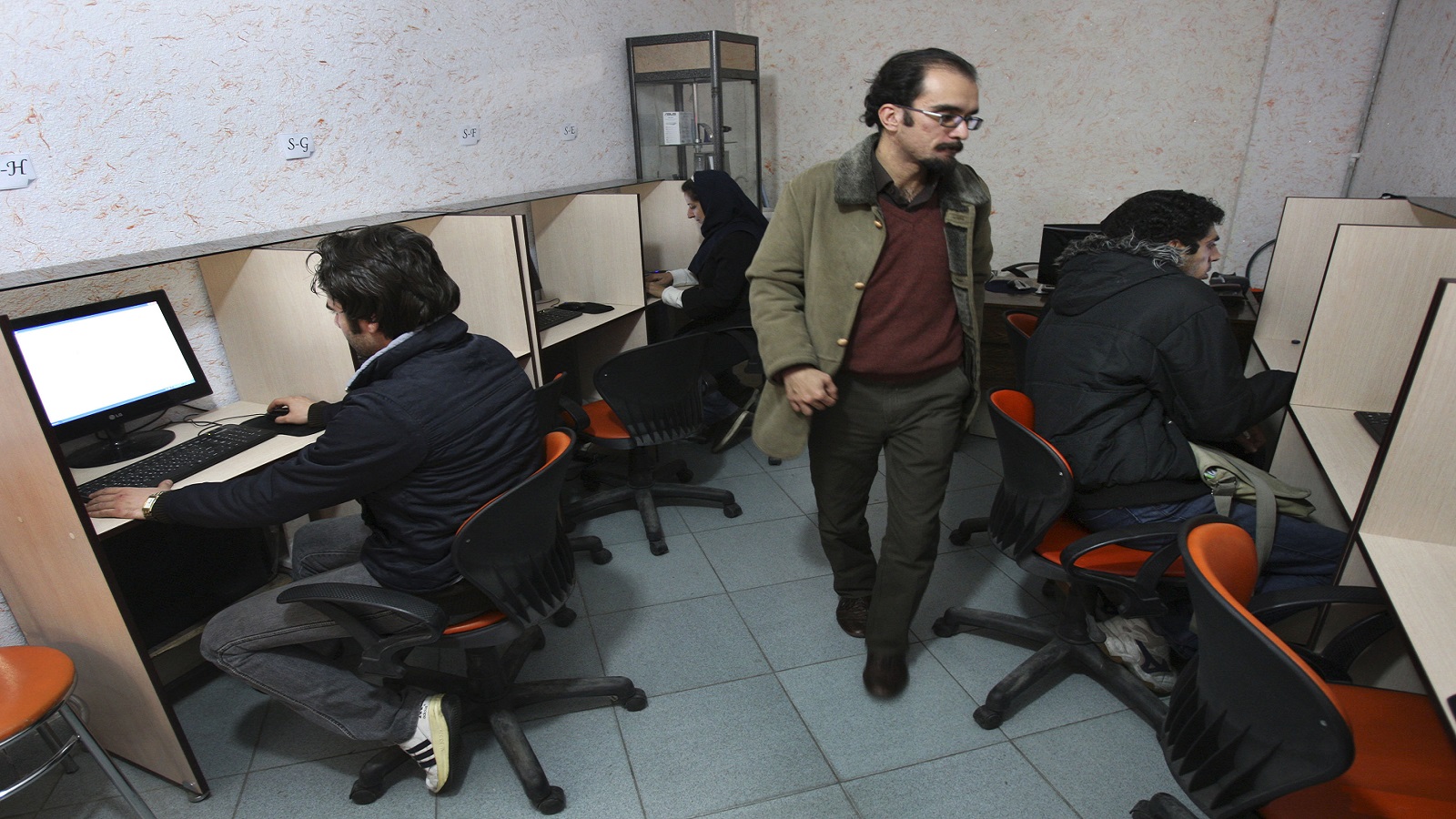 "الإنترنت الحلال" في إيران.. جاهز!