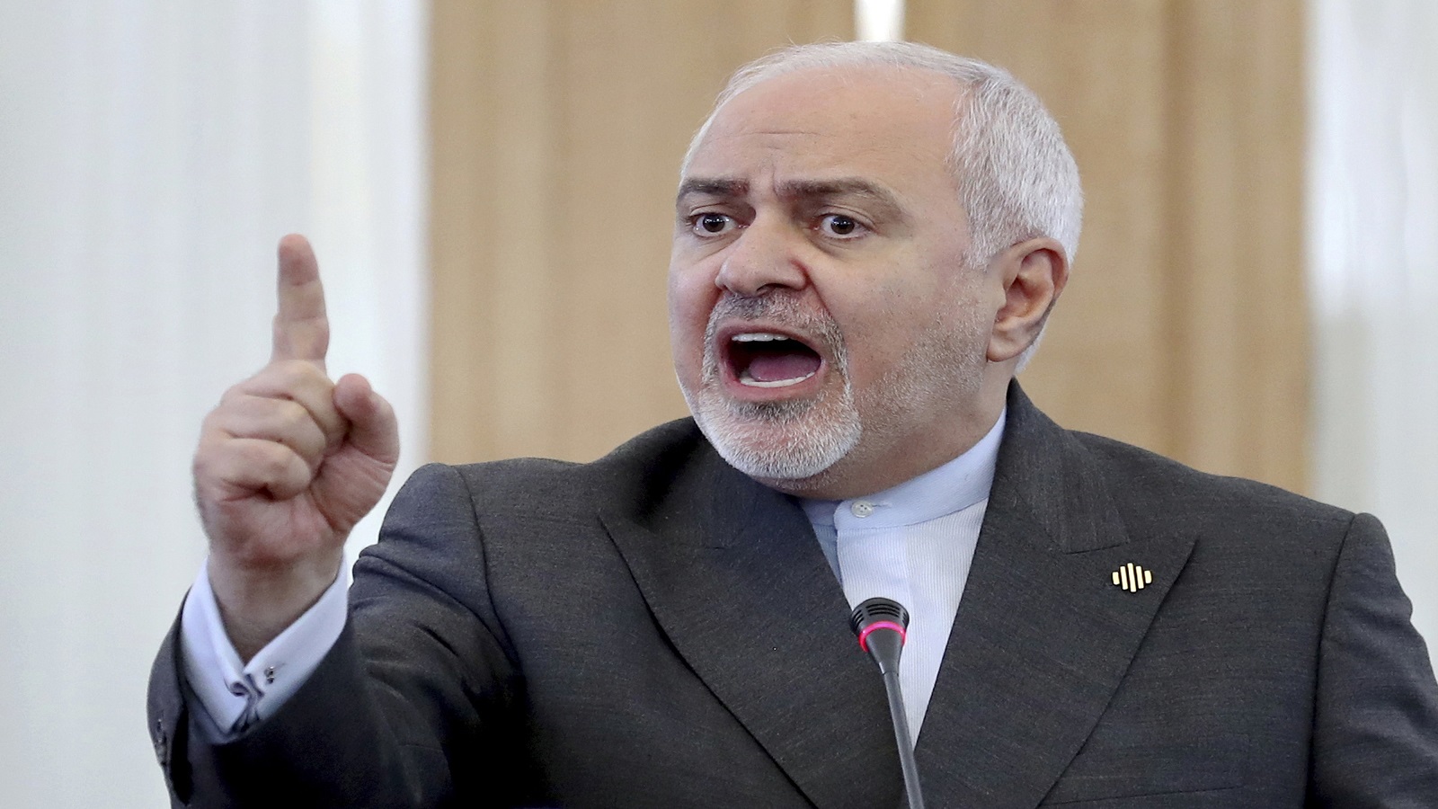 وزير خارجية إيران إذ يفضح المرشد والنظام
