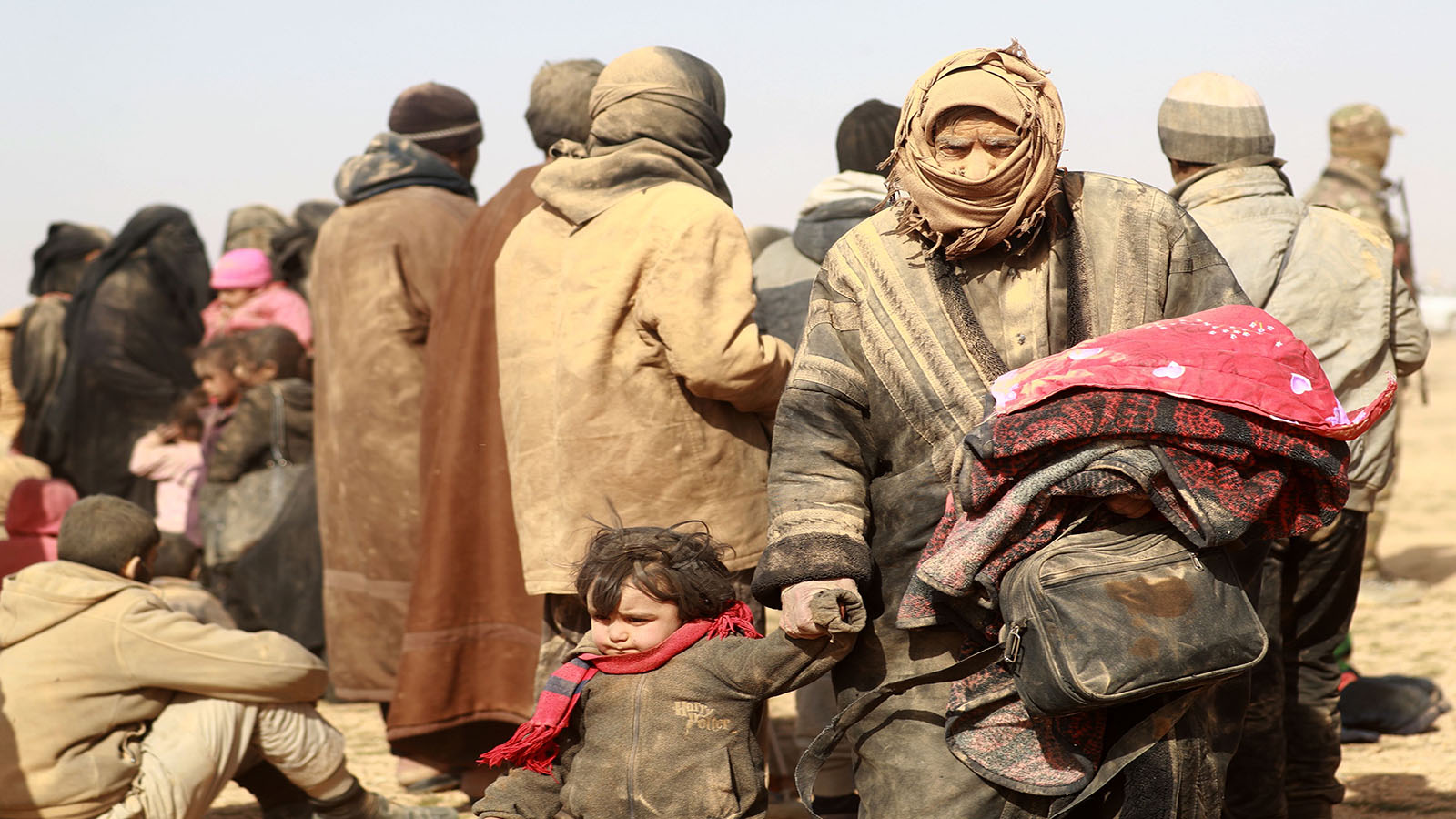 مخيم الإقامة الجبرية: "داعش" يسمح للمدنيين بالمغادرة