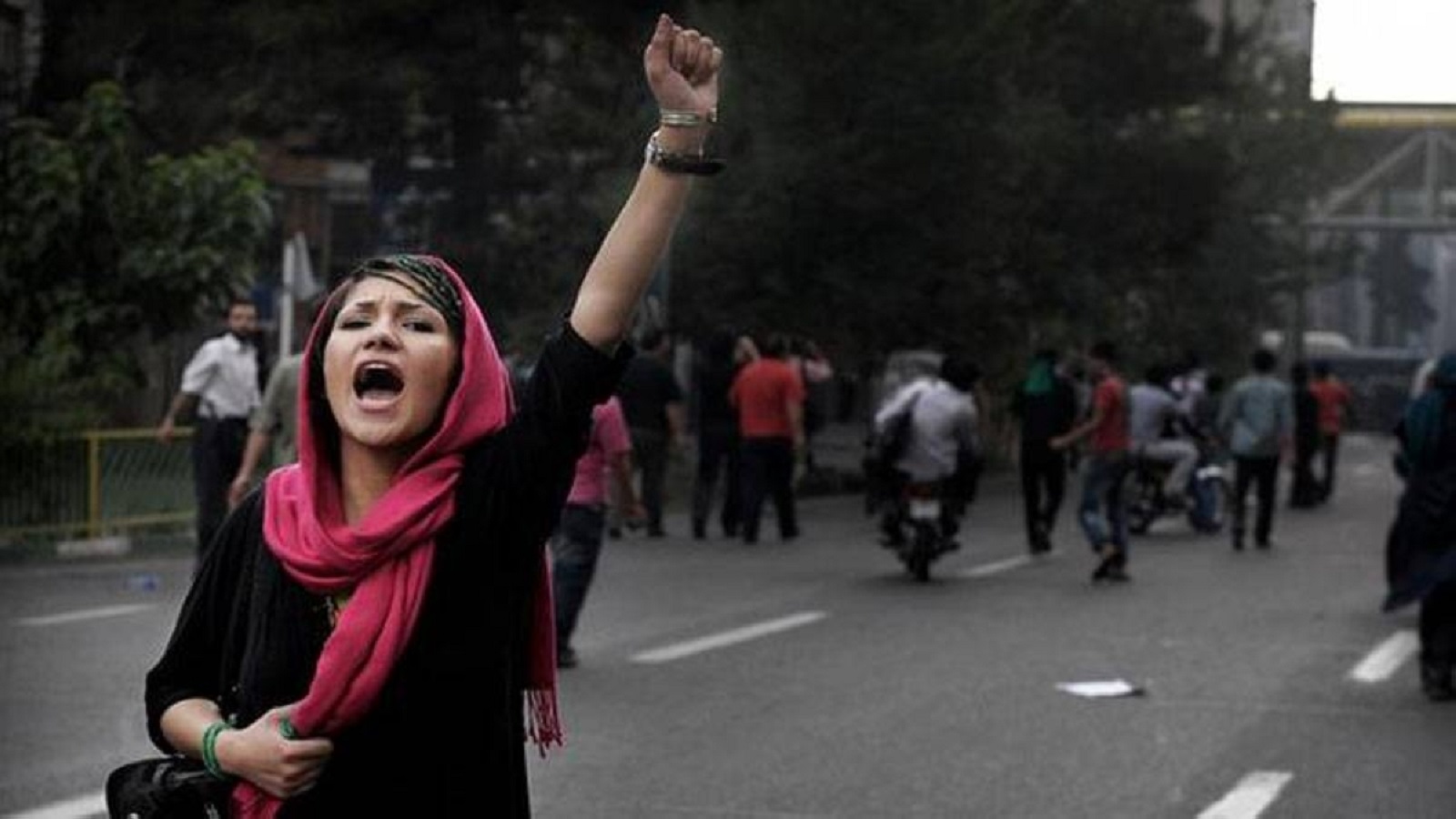بيان لبناني تضامني مع ثورة المرأة الإيرانيّة