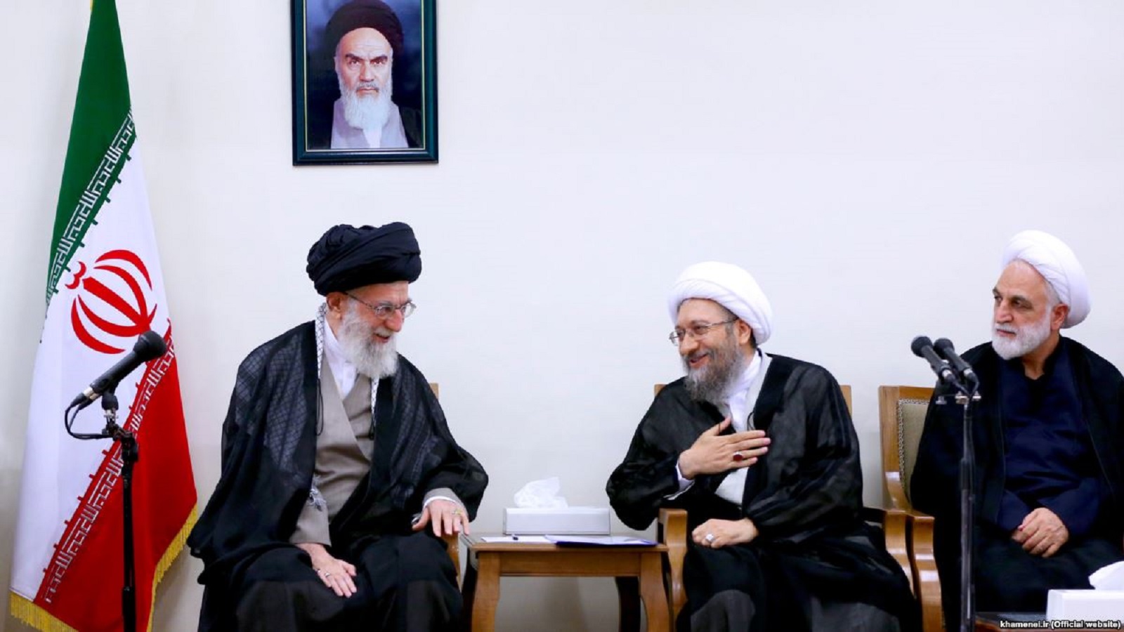 عنوان إيراني جديد للتشدد