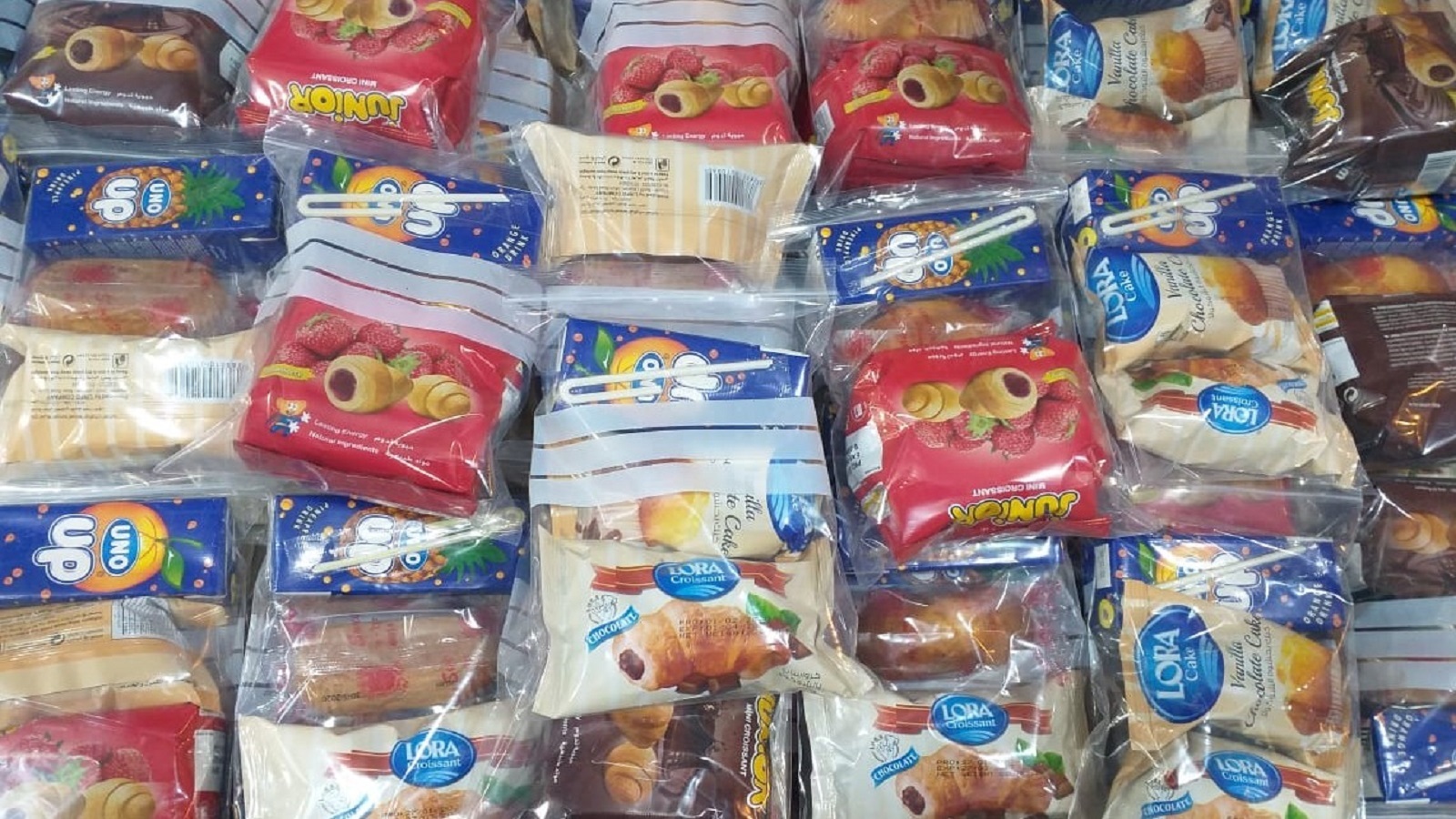 صوْر: توزيع "زوّادة مدرسية" لمكافحة ظاهرة تلامذة بلا طعام