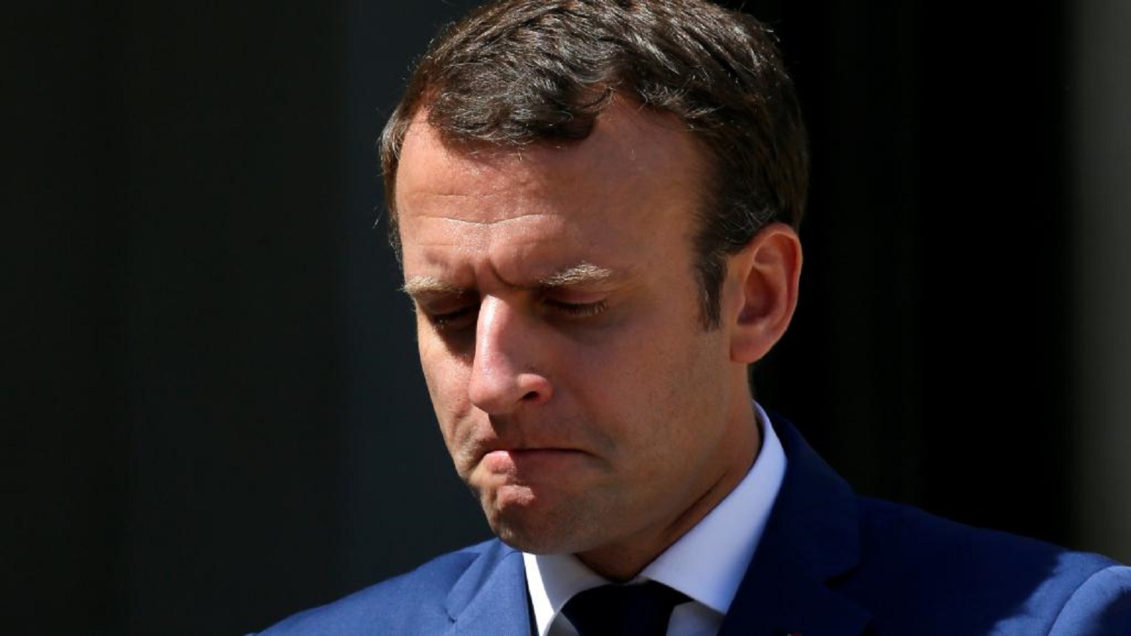 "إرهاب السوشال ميديا" يتحكّم بمصائر سياسيين فرنسيين