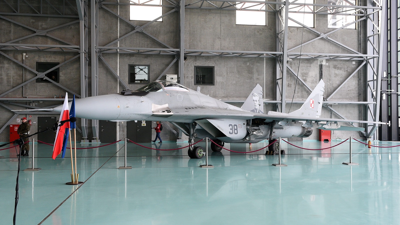 دول أوروبية ستسلم أوكرانيا مقاتلات"ميغ-29"..والكرملين يتوعد بتدميرها