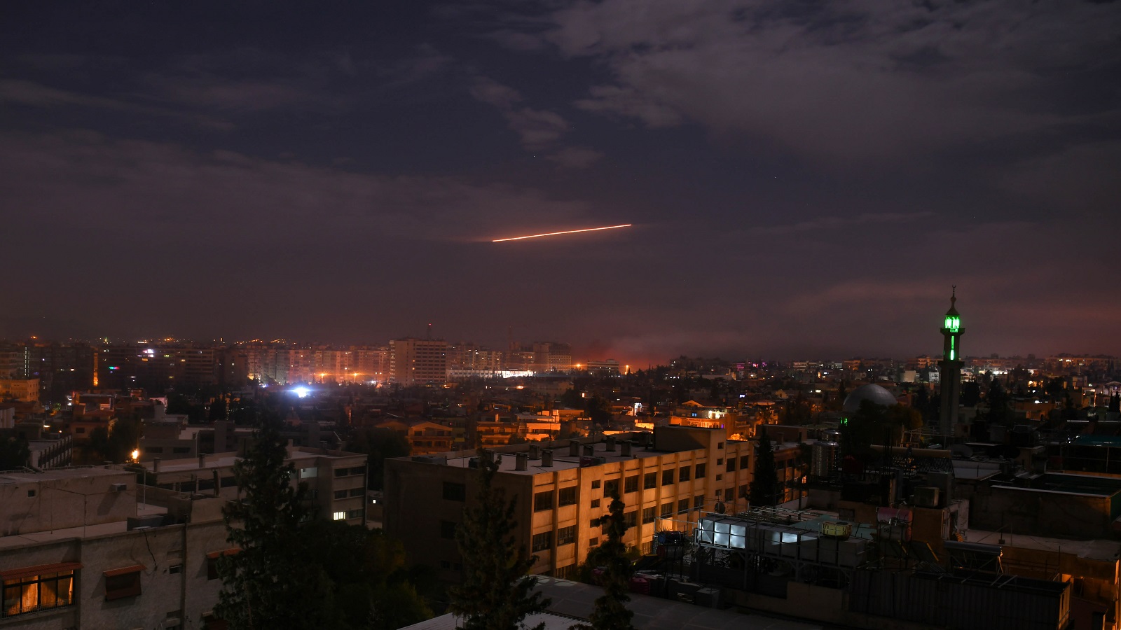الغارات الإسرائيلية الاخيرة إستهدفت مواقع أسلحة كيميائية سورية؟