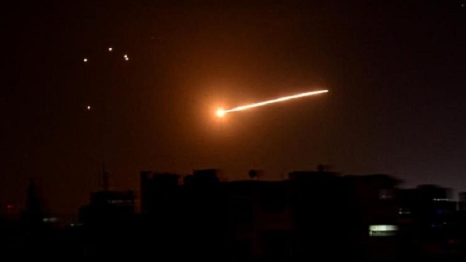 الطيران الإسرائيلي يستهدف طرطوس..بالتزامن مع زيارة عبد اللهيان