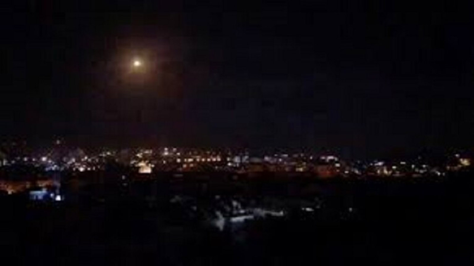 دمشق: هجوم إسرائيلي واسع على مقرات عسكرية لـ"الحرس الثوري"