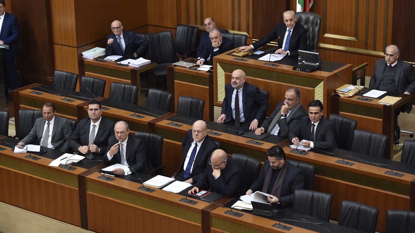 البرلمان اللبناني: مجلس الهزل والشرور والملل