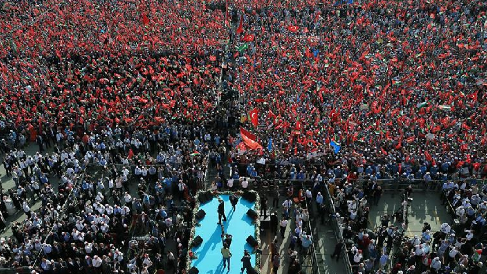 قمة اسطنبول: تدابير ضد من اعترفوا بالقدس عاصمة لإسرائيل